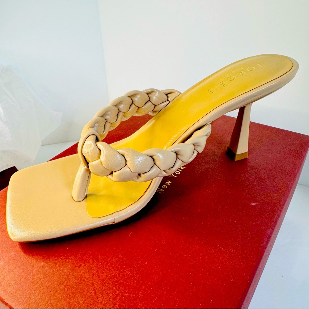 NEW Torgeis Braided Sandal with Heel Tan Size 7